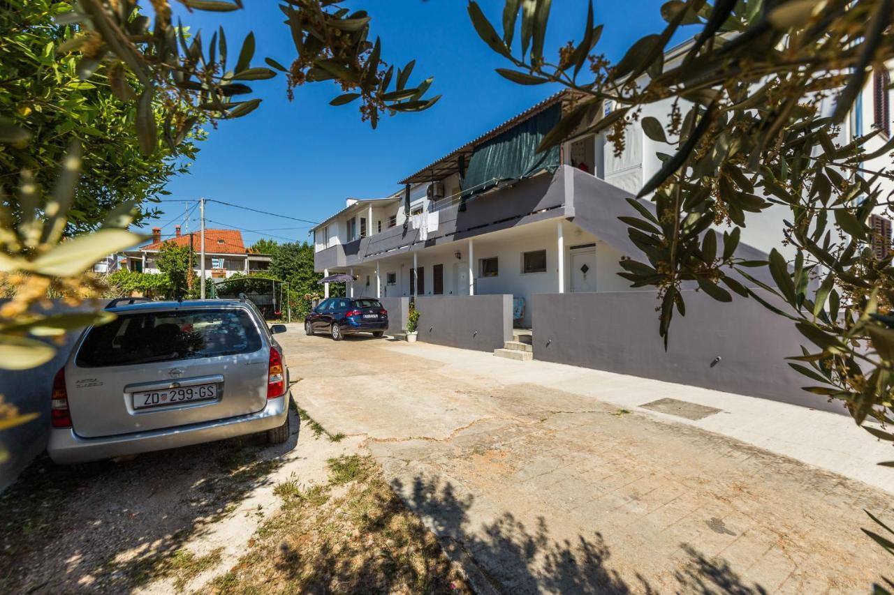 Petra Modern Apartment With Free Parking And Bbq ซาดาร์ ภายนอก รูปภาพ
