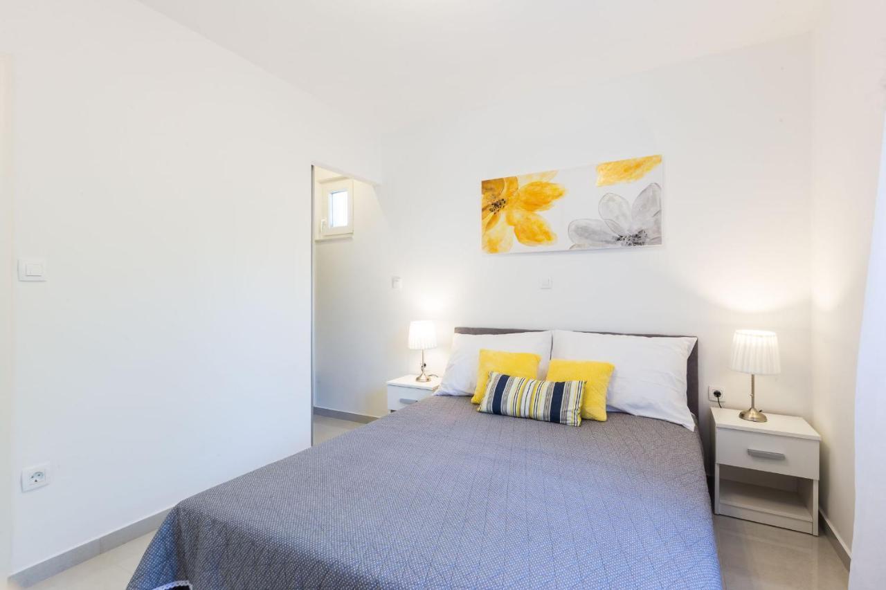Petra Modern Apartment With Free Parking And Bbq ซาดาร์ ภายนอก รูปภาพ