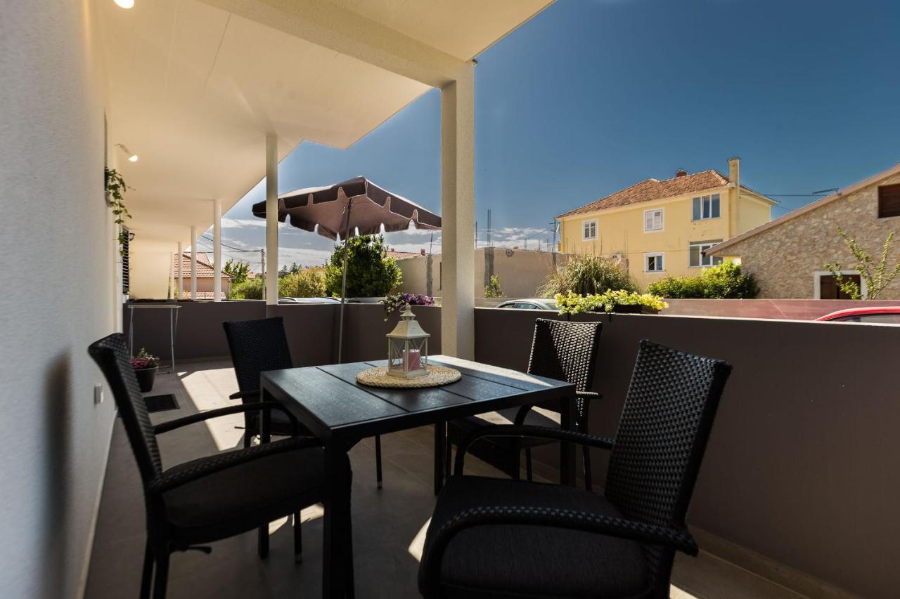 Petra Modern Apartment With Free Parking And Bbq ซาดาร์ ภายนอก รูปภาพ